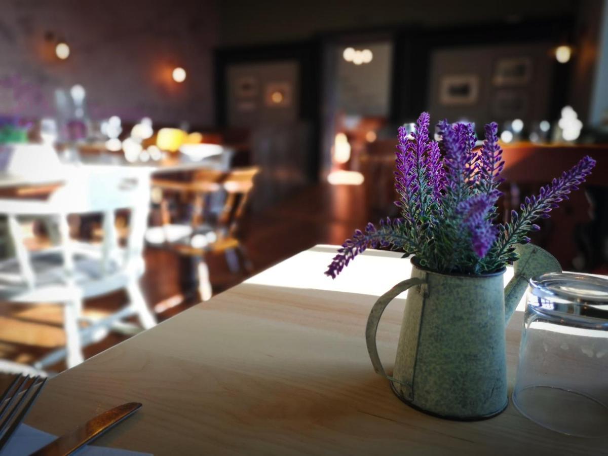 The Crown Inn Gayton  Екстер'єр фото