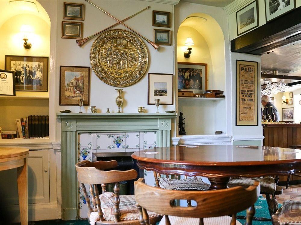The Crown Inn Gayton  Екстер'єр фото