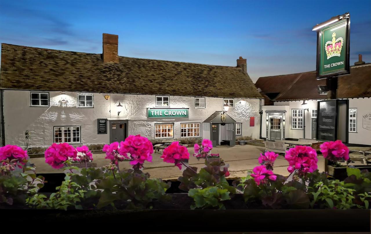 The Crown Inn Gayton  Екстер'єр фото